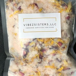 Frankincense, Myrrh, and YlangYlang Bath Soak 10oz